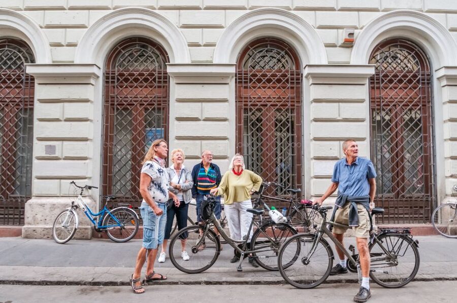 Budapest: Guided City Discovery Bike Tour - Price, timing, and overall value