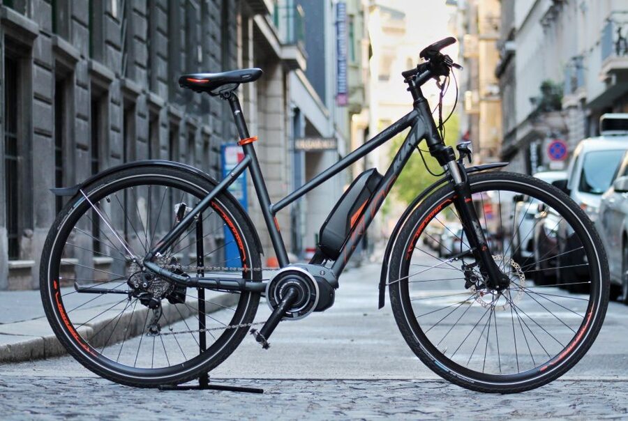 Budapest: Guided City Tour by E-Bike - St. Stephen’s Basilica, Liberty Square, and Parliament