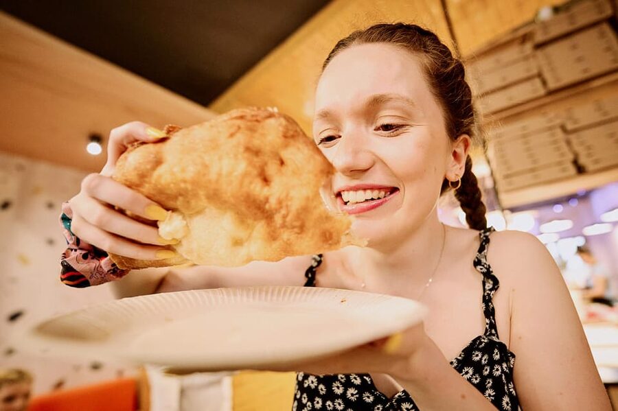Budapest: Guided Food Tour with Wine, Beer, and Shots - Starting with soup and lángos