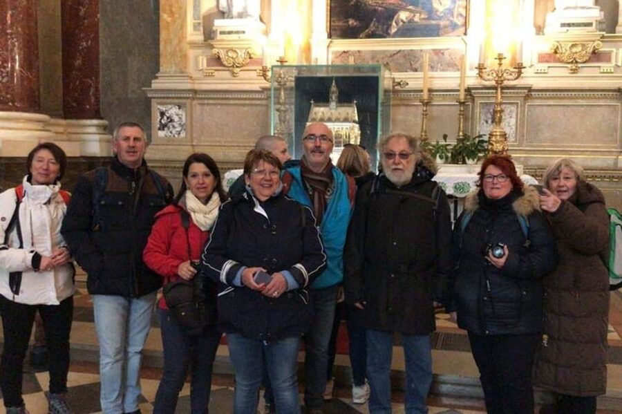 Budapest : Highlights & Hidden Gems Walking Tour - Matthias Church and the Castle District