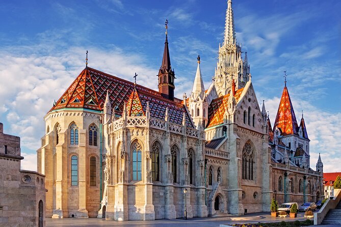 Budapest Highlights Self guided scavenger hunt and Walking Tour - The Chain Bridge lions connect both sides of Budapest