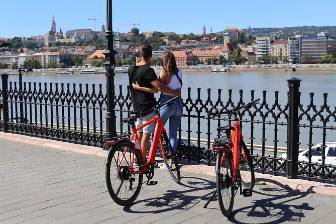Budapest: Historic Downtown ride on E-Bicycles Buda & Pest - Downtown monuments: Basilica and Liberty Square