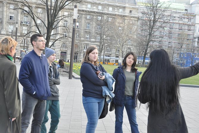 Budapest Historical Sightseeing - Free Walking Tour - Reagan, Bush, and the approach to Parliament