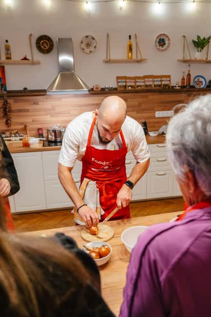 Budapest: Hungarian Cooking Class and Market Walk - Who should book this class?