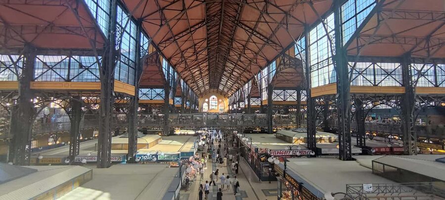 Budapest: Hungarian Cuisine in the Market Hall (german) - Should you book the Central Market Hall tasting?