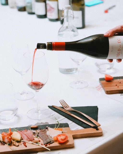 Budapest: Hungarian Gastro Cellar and Assisted Tastings - How the flexible opening hours affect your day