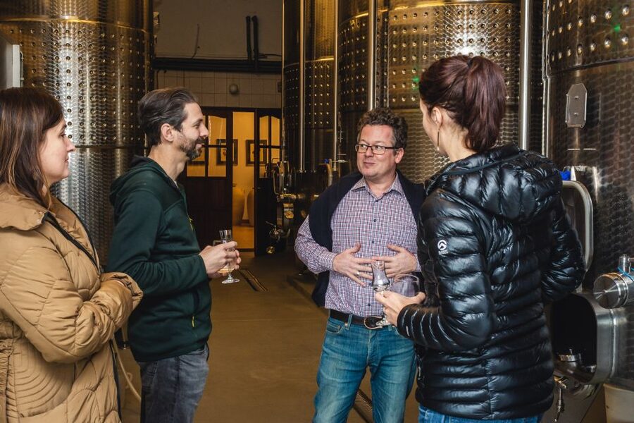 Budapest: Hungarian Whisky, Gin, and Pálinka Tasting - Who should book this tasting