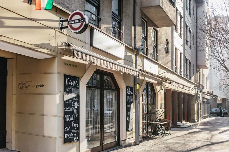 Budapest: Hungarian Wine Tasting with 7 Wines and Tapas - Is $62 per person a fair price?