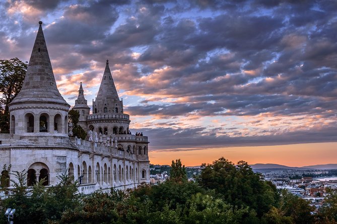 Budapest in a Day Private Luxury Sightseeing Tour - Central Market Hall and lunch at your own cost