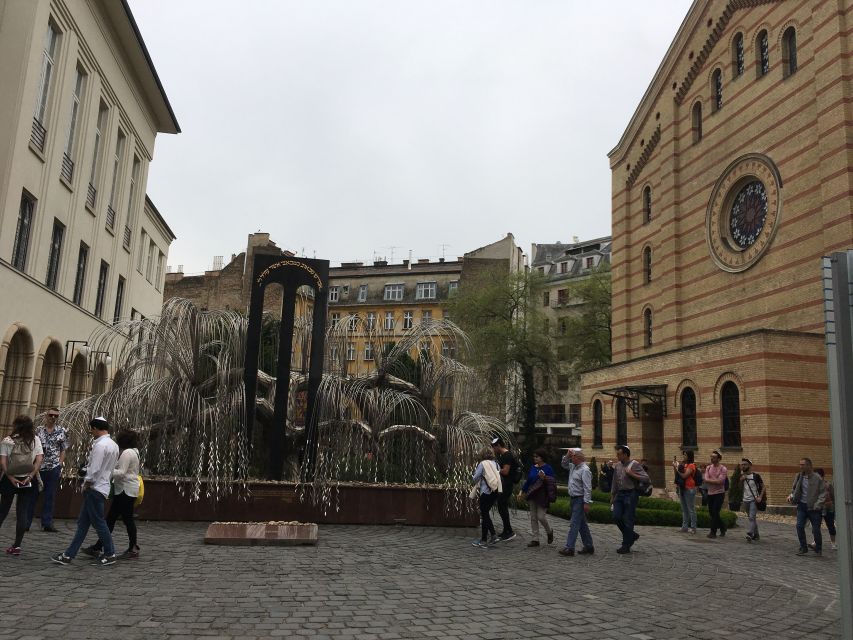 Budapest: Jewish District Private Walking Tour - Dohány Street, the Hungarian Jewish Museum, and the Tree of Life