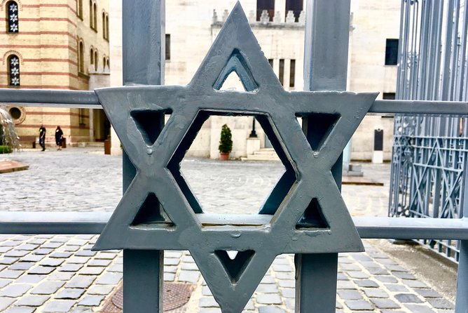 Budapest Jewish Heritage: Synagogues, Shoes, Secrets & Flódni - The Carl Lutz Memorial and the people who resisted
