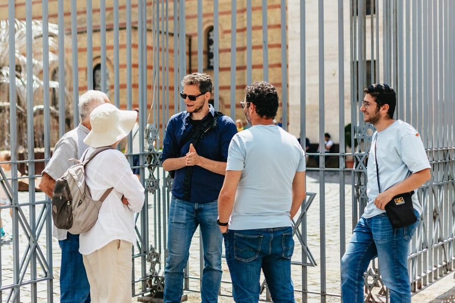 Budapest: Jewish History Guided Walking Tour with Historian - The Dohány, Rumbach, and Kazinczy synagogues