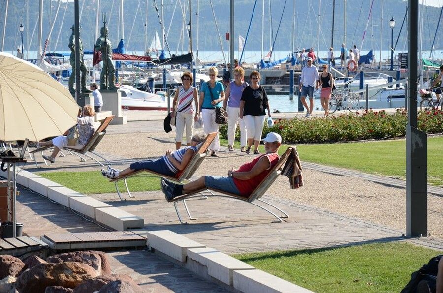 Budapest: Lake Balaton and Herend Full-Day Private Tour - How demanding is the day?