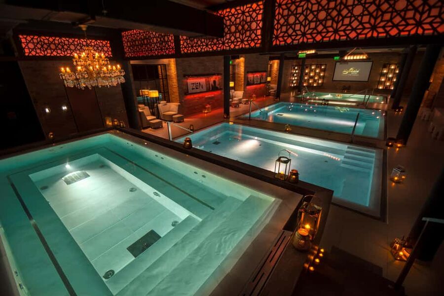 Budapest: Massage 60/75/90 min +Unlimit Bath Mandala Day Spa - Pools, jacuzzi, sauna, and steam cabin
