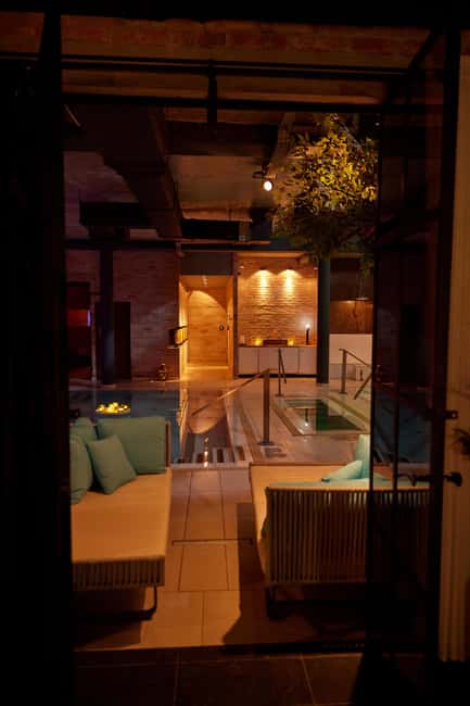 Budapest: Massage 60/75/90 min +Unlimit Bath Mandala Day Spa - How crowded and quiet is it?