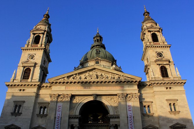 Budapest Night Walking Tour with Danube River Cruise - What the one-hour Danube cruise adds