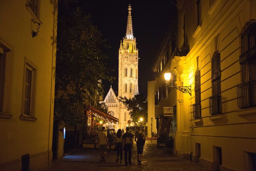 Budapest: Night Walking Tour with River Cruise and Wine - Starting at the Opera House on Andrássy Avenue