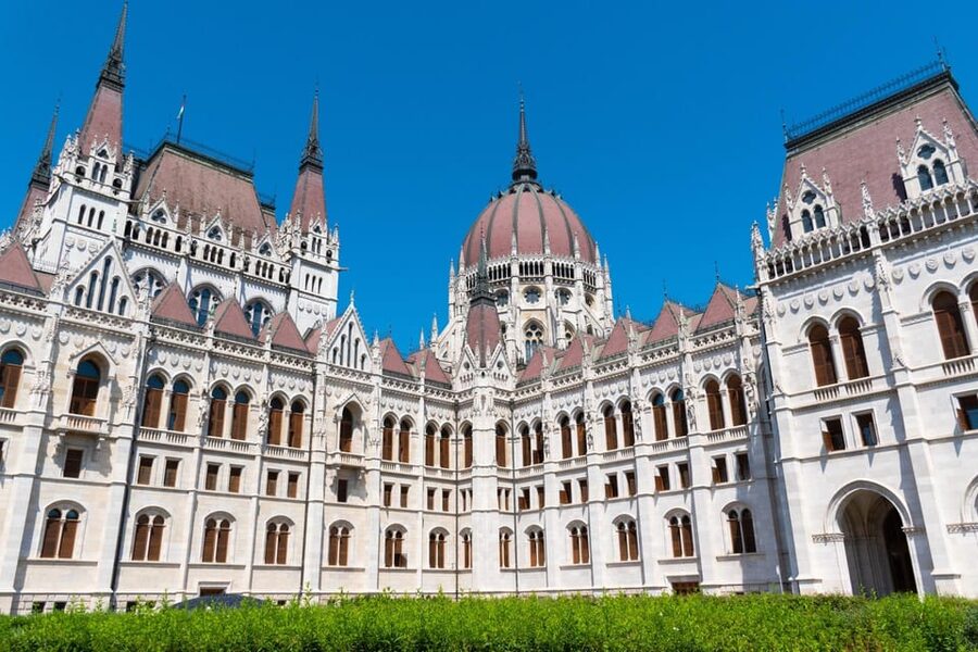 Budapest Old Town and Top Attractions Private Walking Tour - Who will get the most from this walk