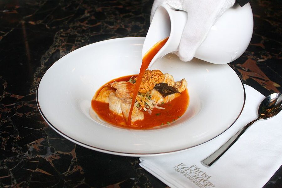 Budapest: Párisi Passage Restaurant 3-Course Menu - What the food format means for you