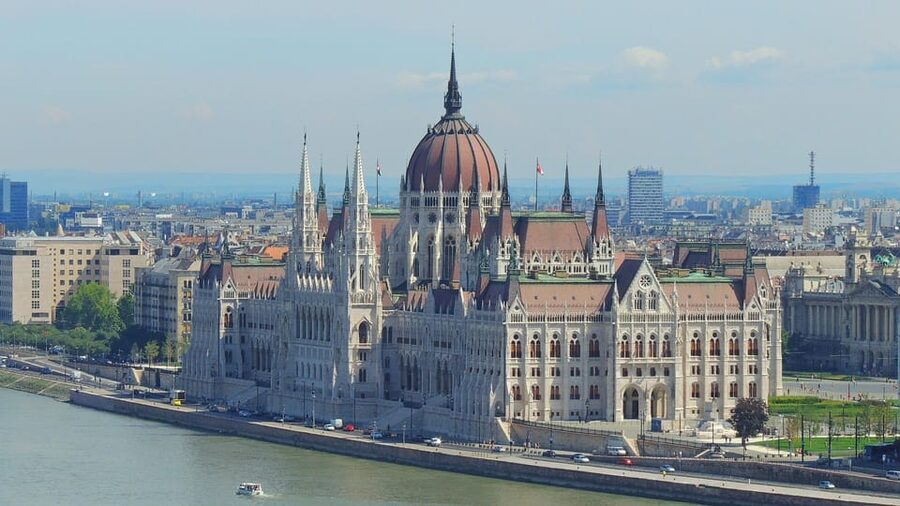 Budapest: Parliament Building Entry Ticket and Audio Guide - The Main Staircase sets the tone