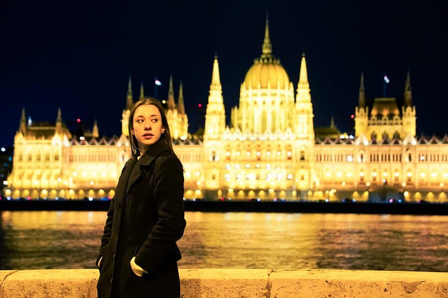 Budapest: Photo Session with Professional Local Photographer - Why spring and timing matter