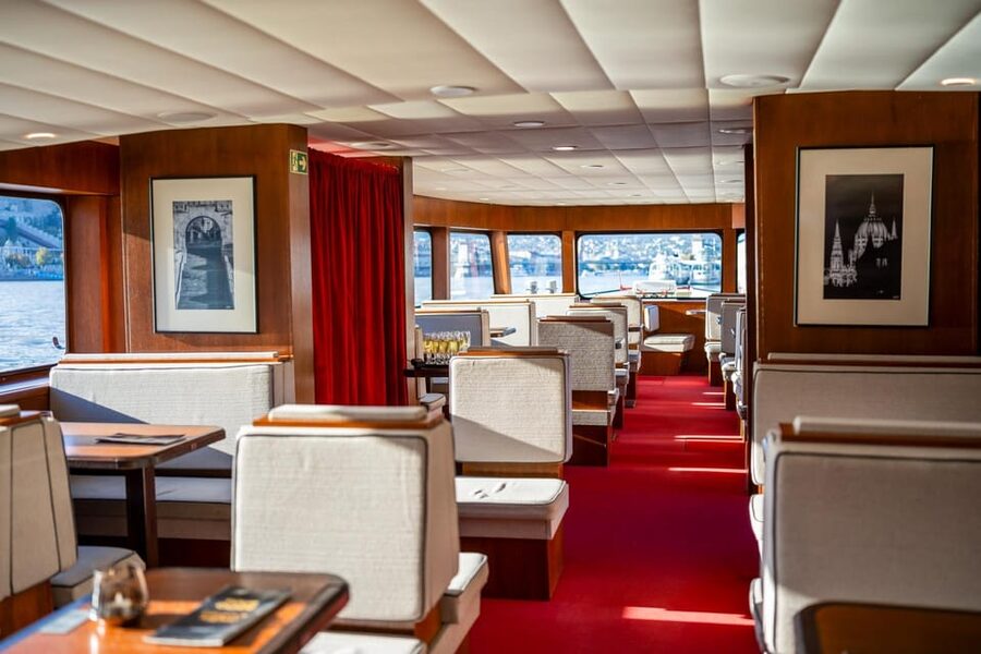 Budapest: Premium Sightseeing Cruise with Tokaj Frizzante - Who will get the most from this cruise