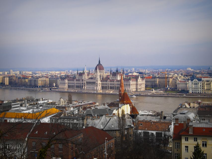 Budapest: Private 3-hour Guided City Tour by Bus - Is $259 Good Value for Two?