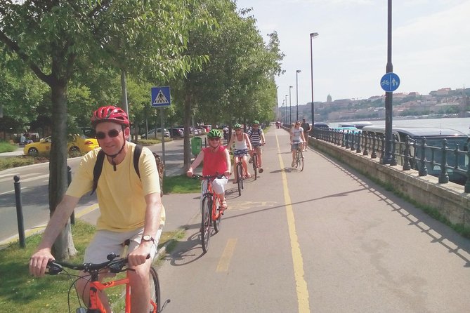 Budapest: Private Adventure Sightseeing Bicycle Tour - The downhill return through forest and Castle Hill