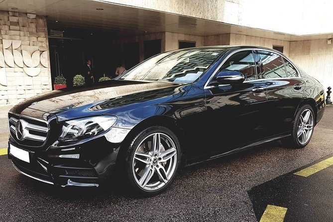 Budapest Private Airport Transfer in a Luxury Car - A calm first step after landing at Budapest Airport