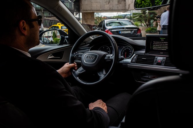 Budapest Private Airport Transfer in a Luxury Car - Vehicle comfort and luggage space