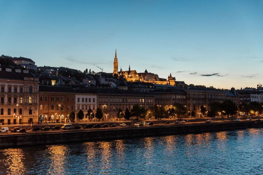Budapest: Private Custom Tour with a Local – Icons & Gems - Who will get the most from this experience?