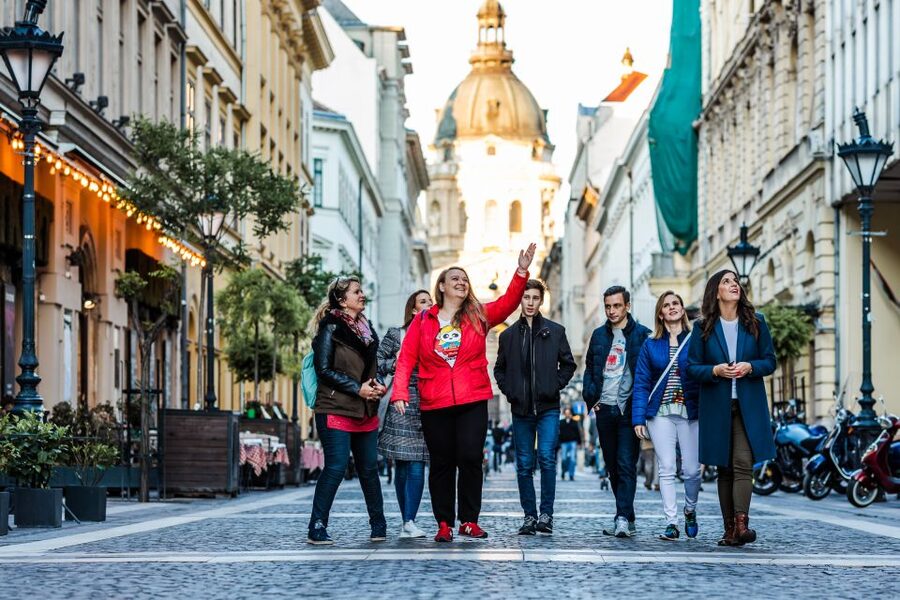 Budapest: Private Custom Tour with a Local – Icons & Gems - Why a private Budapest host can make sense