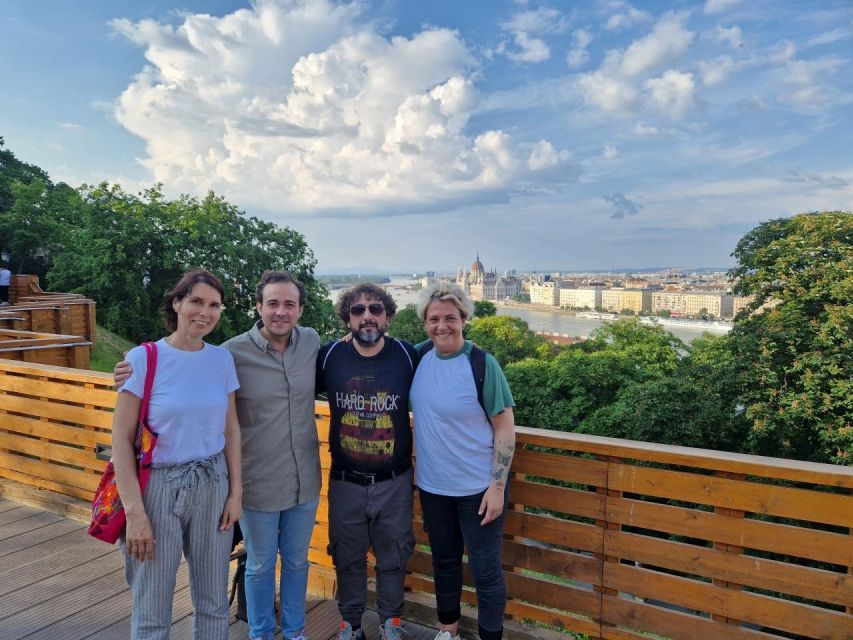 Budapest: private deluxe tour with a native, in Spanish - How much value does $447 provide?
