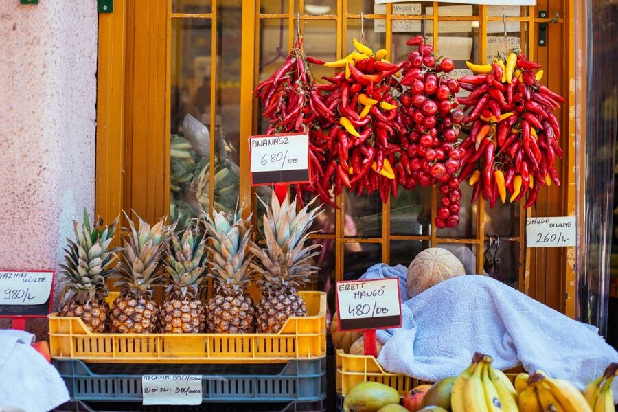 Budapest: Private Food Tour – 10 Tastings with Locals - How the private format changes the experience