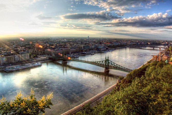 Budapest Private Full Day City Tour with a comfortable air -conditioned car - Pest’s center, Parliament, and the Danube