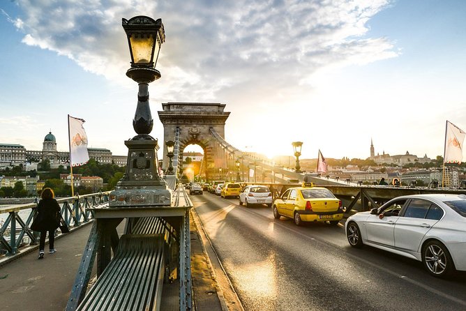 Budapest Private Luxury Sightseeing Tour with Guide and Transport - A fast, private introduction to Budapest