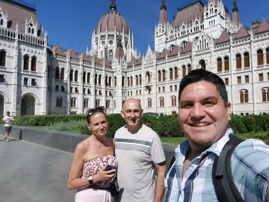 Budapest: Private Tour with a Local - A private route instead of a fixed sightseeing script