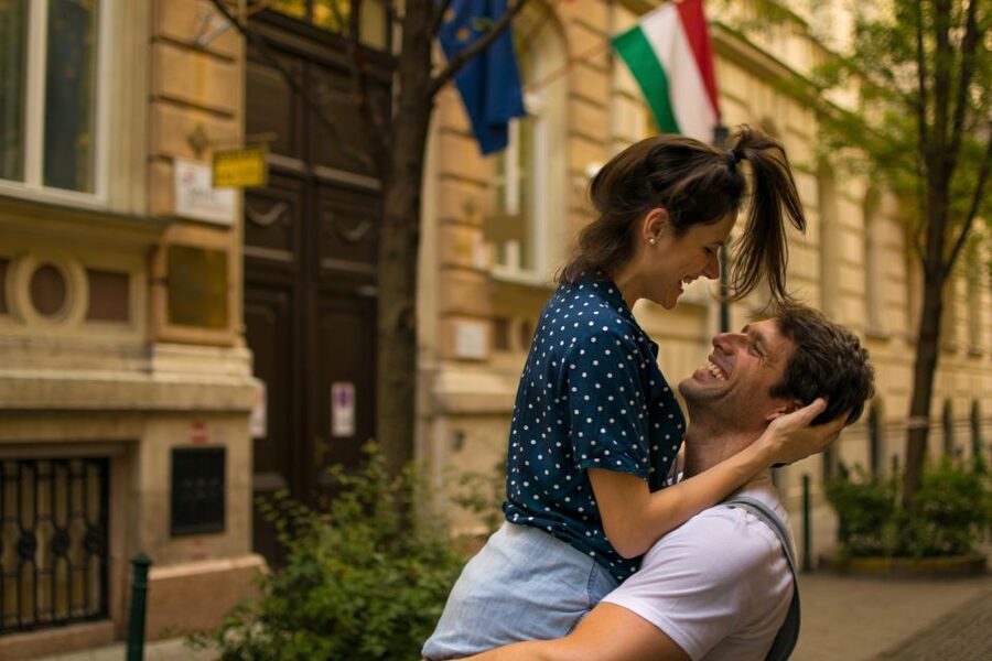 Budapest: Proposal Photos at enchanting Fisherman's Bastion - The practical limits you should know