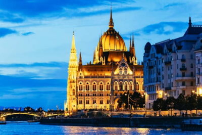 Prosecco Dinner Cruise with Live Music