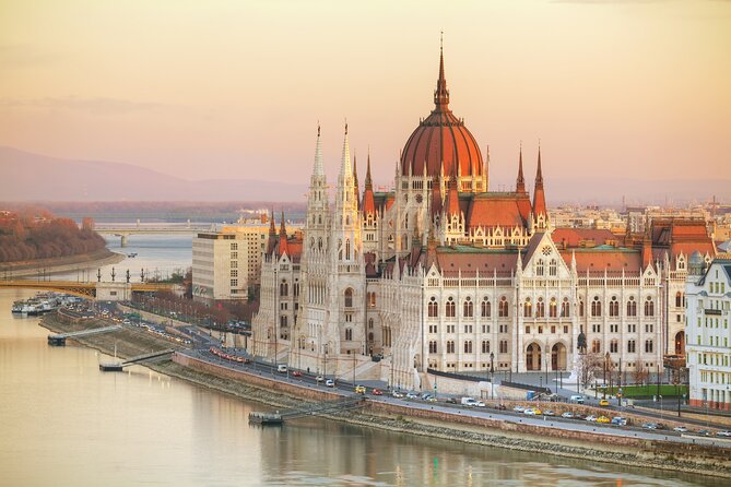Budapest Scavenger Hunt and Highlights Self Guided Audio Tour - St. Stephen’s Square and the Queen Elizabeth statue
