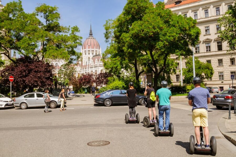 Budapest: Segway Sightseeing Tour - St. Stephen’s Basilica and the first Pest sights