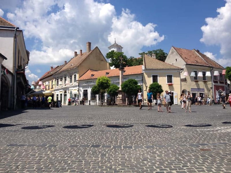 Budapest: Self-Guided Bike Tour to scenic Szentendre - Starting Near Deák Square and the Jewish Quarter