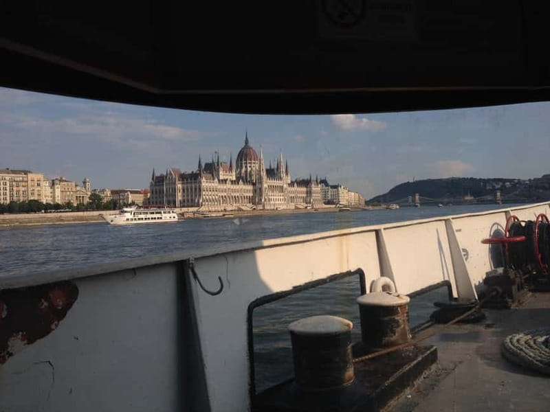 Budapest: Self-Guided Bike Tour to scenic Szentendre - Through Budapest to Margaret Island