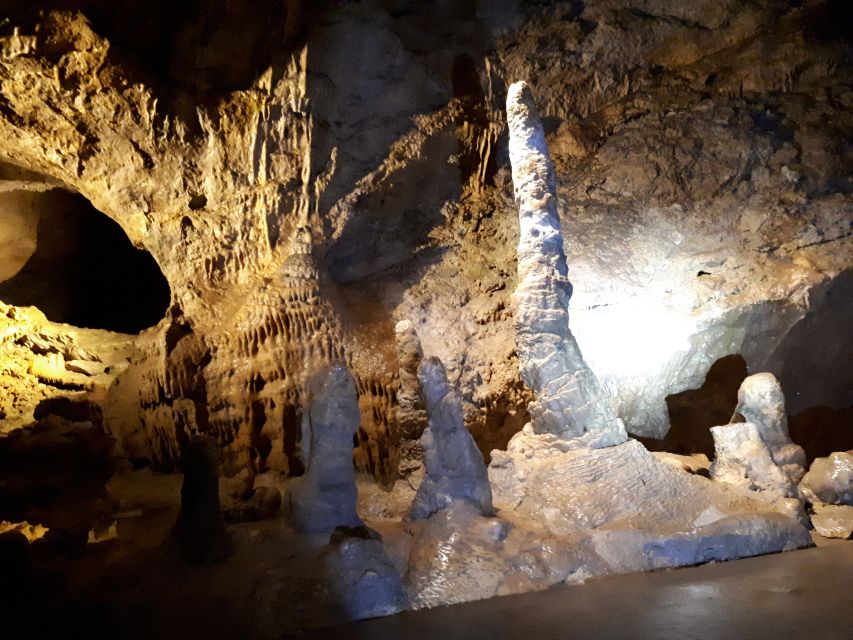 Budapest: Semlő-hegyi & Pál-völgyi Caves Guided Walking Tour - Booking, cancellation, and timing tips