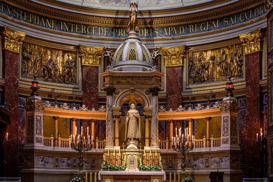 Budapest: St.Stephen's Basilica Grand Organ Concert Tickets - The treasury and the Holy Dexter
