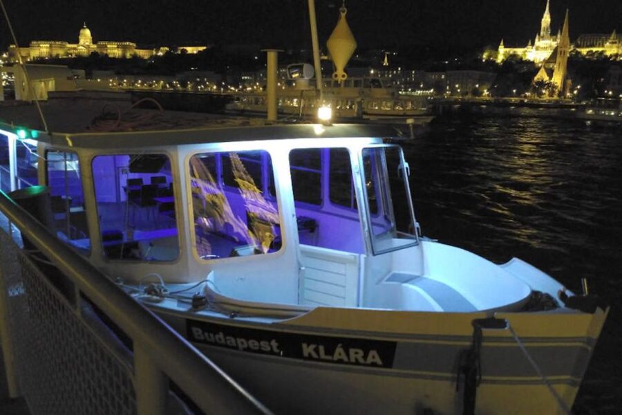 Budapest: Stag Party Boat with Beer and Wine - What the $530 group price really means