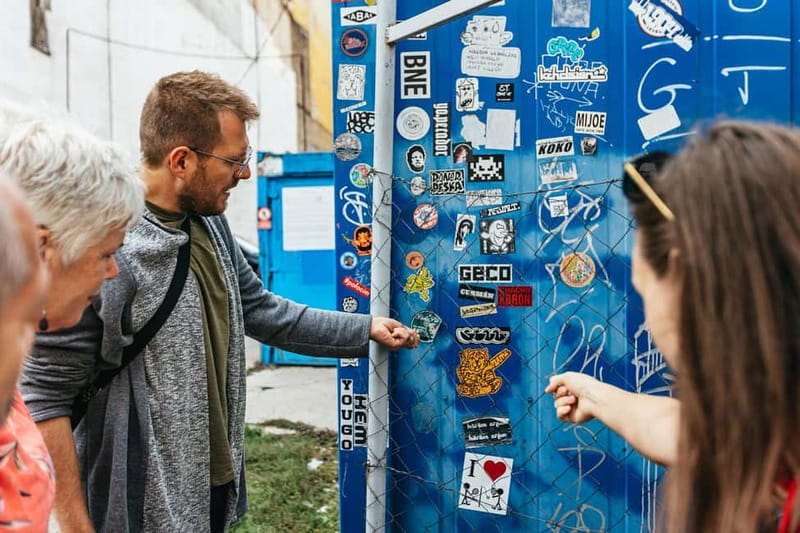 Budapest: Street Art and Underground Movements Walking Tour - Why the small group matters
