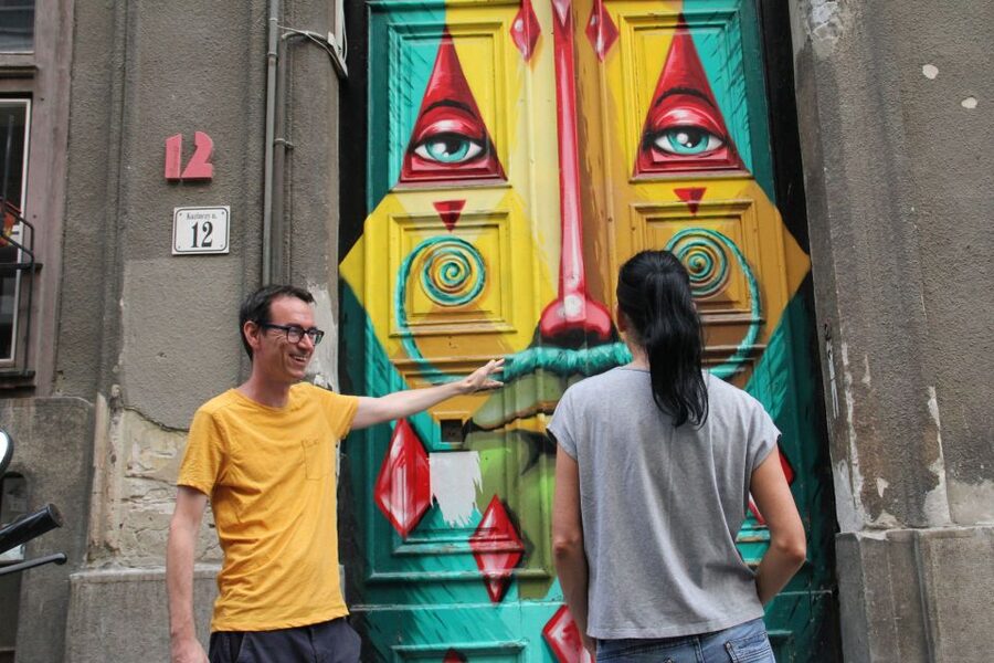 Budapest: Street Art Tour - Weather, walking, and accessibility