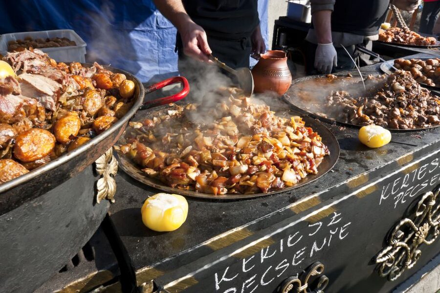 Budapest Street Food Tour with Snacks, Dessert & Beer - Booking details worth keeping in mind