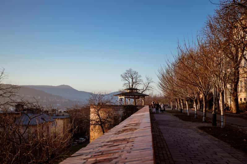 Budapest: The WWII Siege of Buda Castle & Bomb Shelter Tour - Inside the Buda Castle Cave